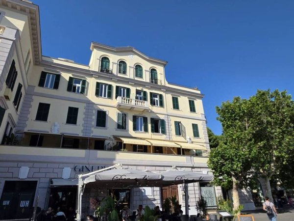 appartamento in vendita a Roma in zona Ostia