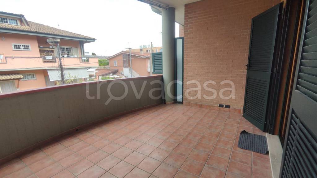 appartamento in vendita a Roma in zona Massimina/Casal Lumbroso