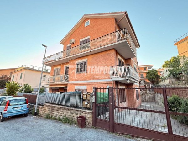 appartamento in vendita a Roma in zona Ottavia