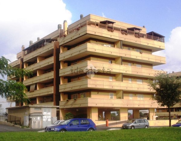 appartamento in vendita a Roma in zona Ponte Mammolo