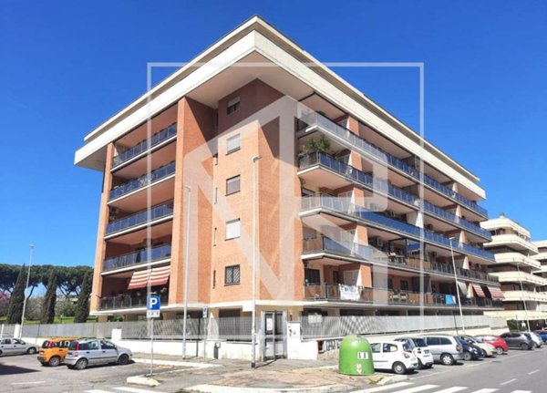 appartamento in vendita a Roma in zona Ponte di Nona