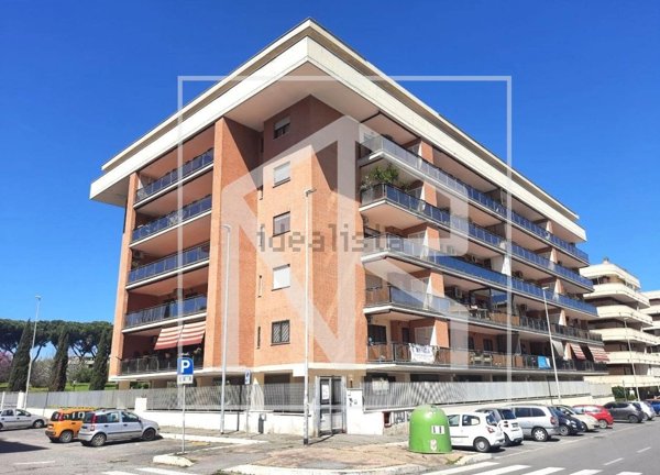 appartamento in vendita a Roma in zona Ponte di Nona