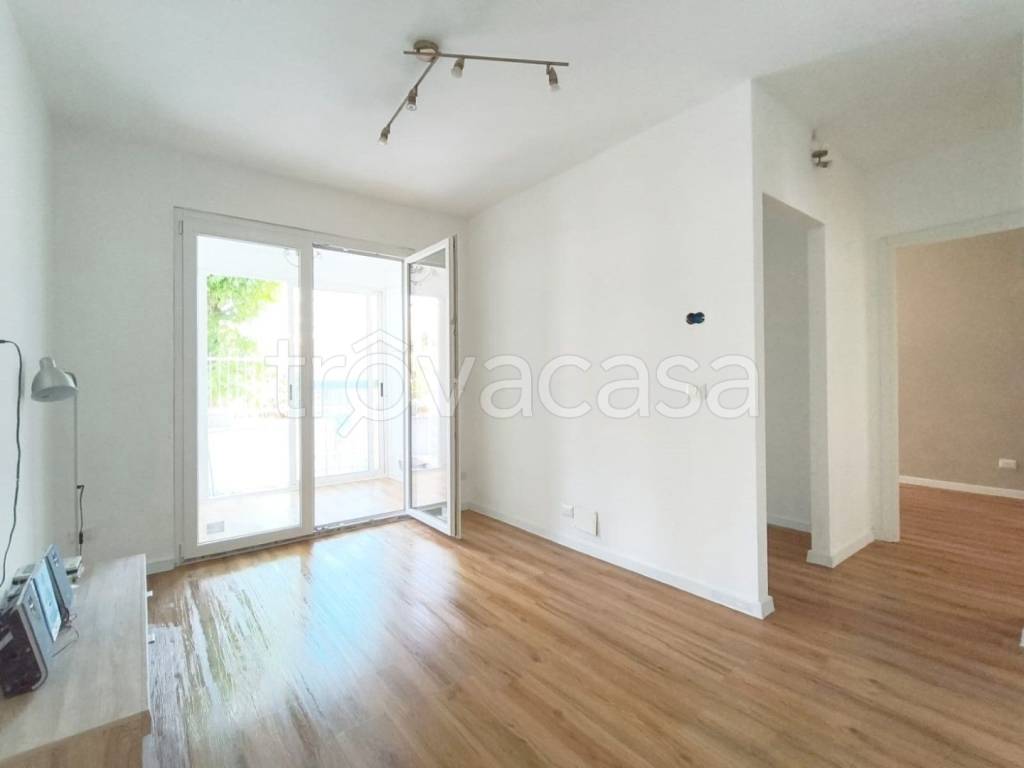 appartamento in vendita a Roma in zona Casal Palocco
