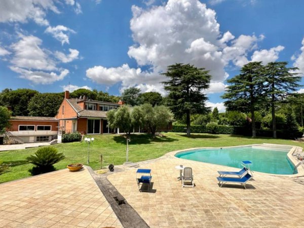 villa in vendita a Roma in zona Olgiata