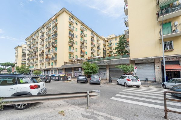 appartamento in vendita a Roma in zona Don Bosco