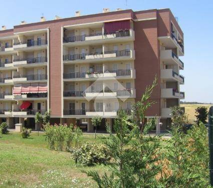 appartamento in vendita a Roma in zona Torre Angela
