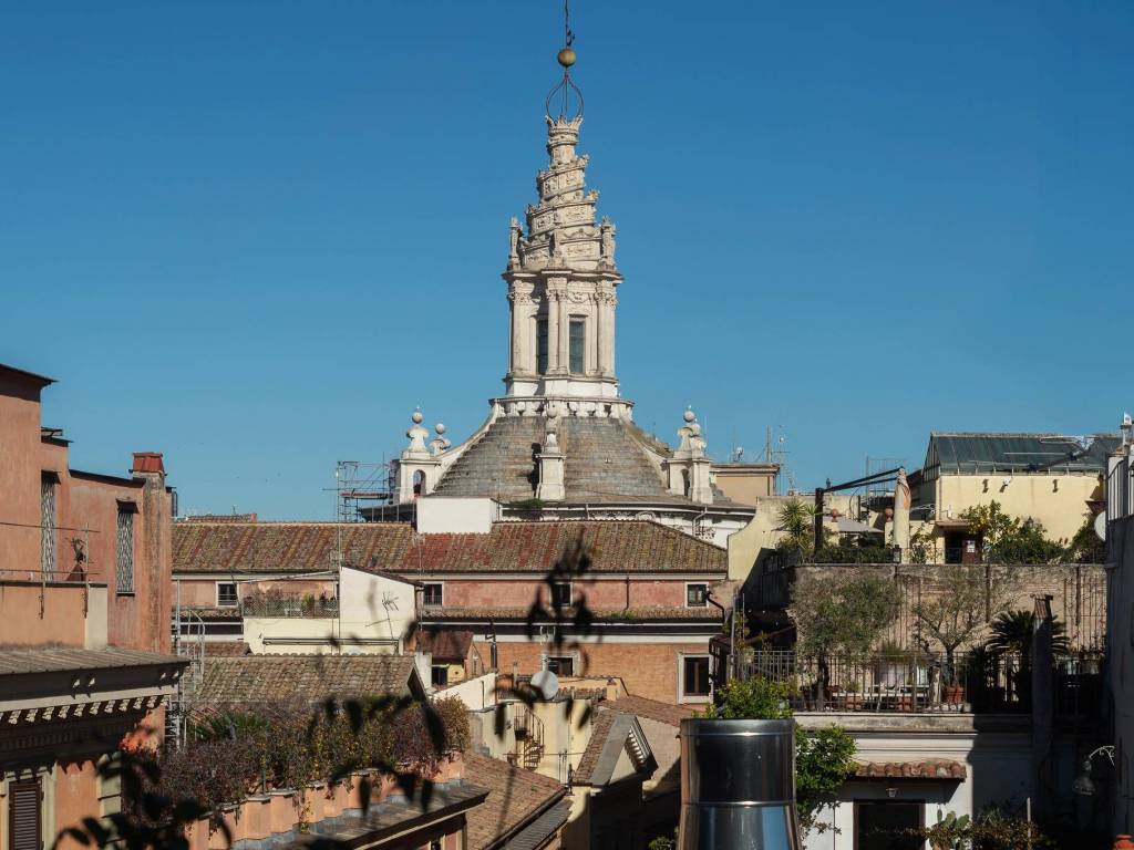 appartamento in vendita a Roma in zona Parione/Sant'Eustachio