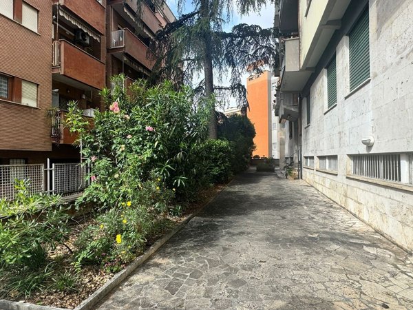 appartamento in vendita a Roma in zona Monte Sacro/Talenti