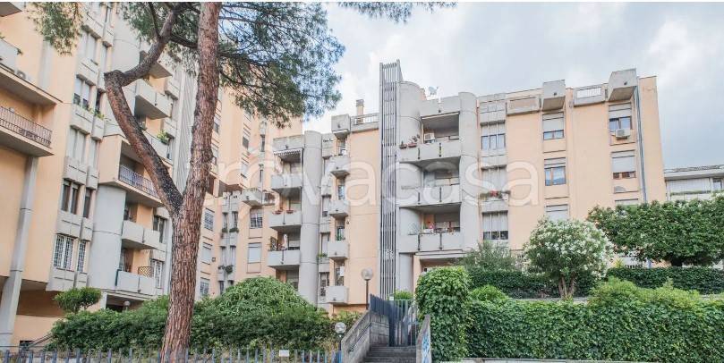appartamento in vendita a Roma in zona EUR