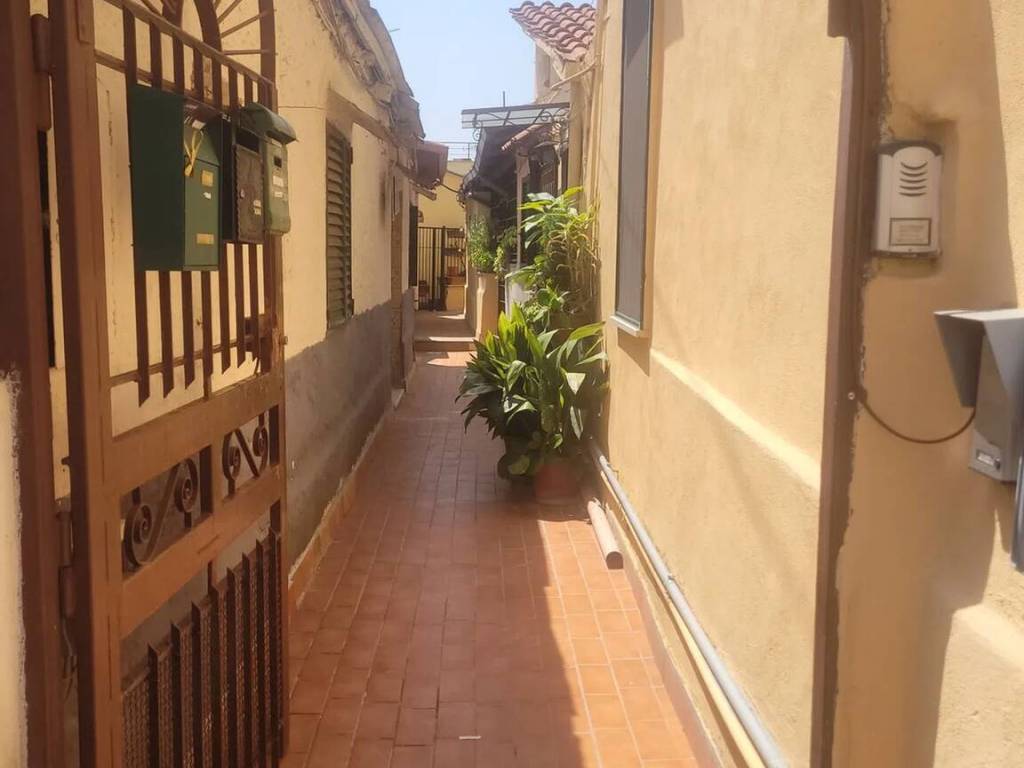 appartamento in vendita a Roma in zona Prenestino-Centocelle