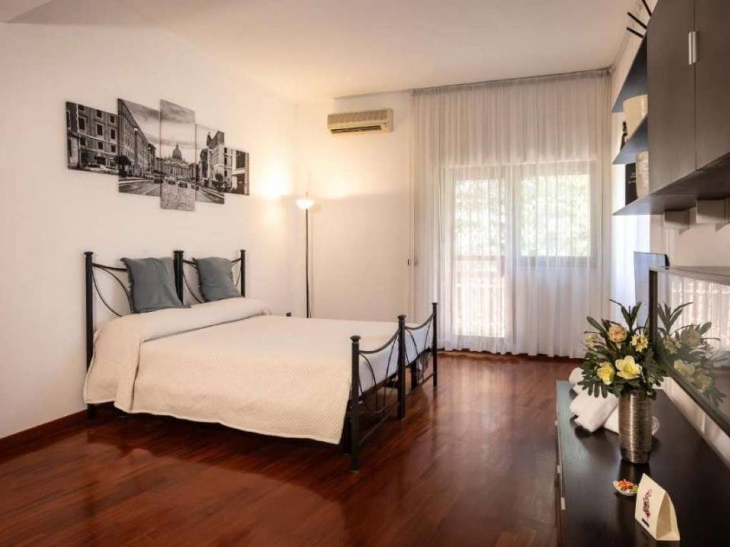 negozio in vendita a Roma in zona Aurelio