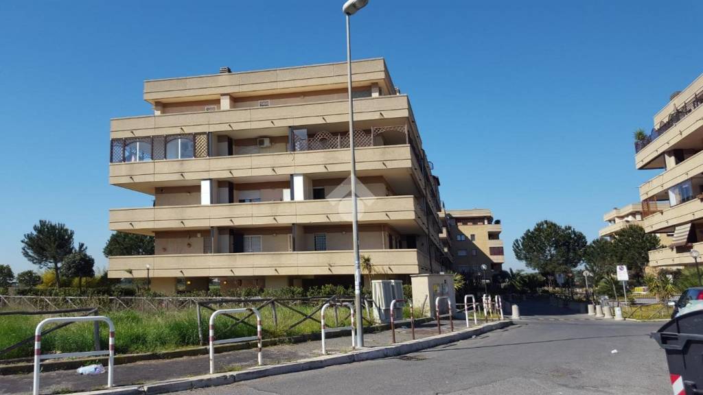 appartamento in vendita a Roma in zona Ponte Mammolo
