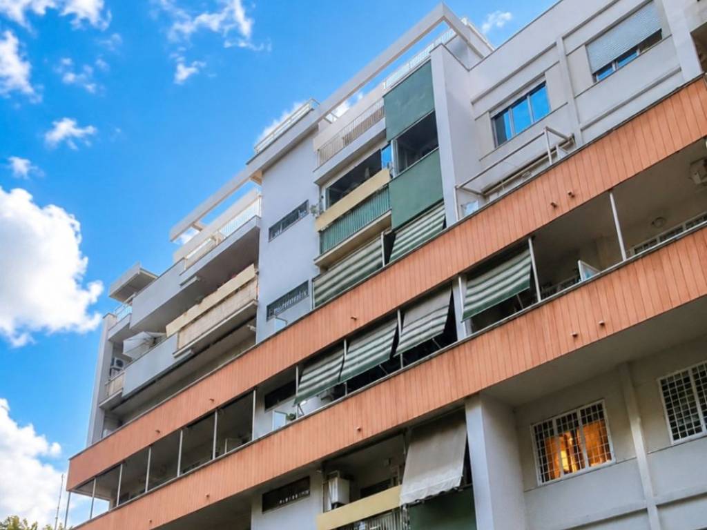appartamento in vendita a Roma in zona EUR