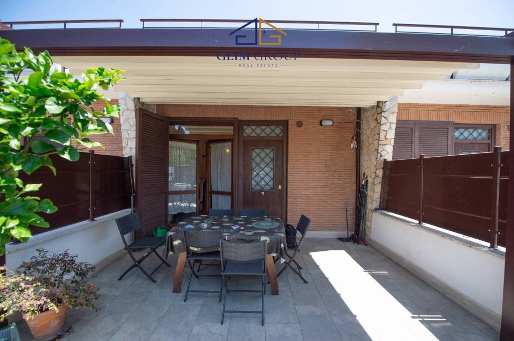 casa indipendente in vendita a Roma in zona Settecamini