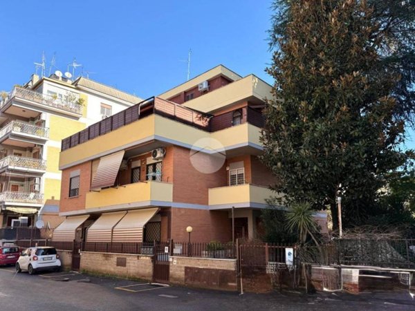 appartamento in vendita a Roma in zona Alessandrino