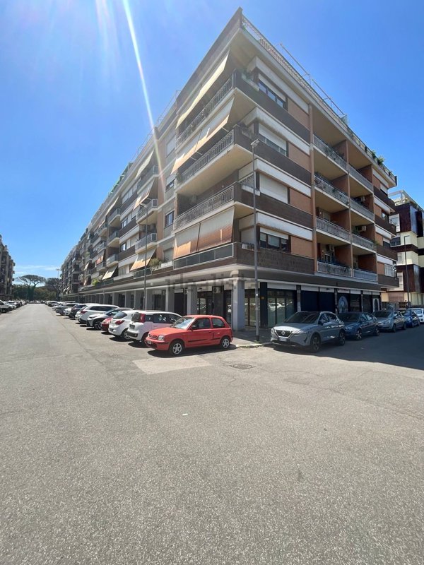 appartamento in vendita a Roma in zona Ostia