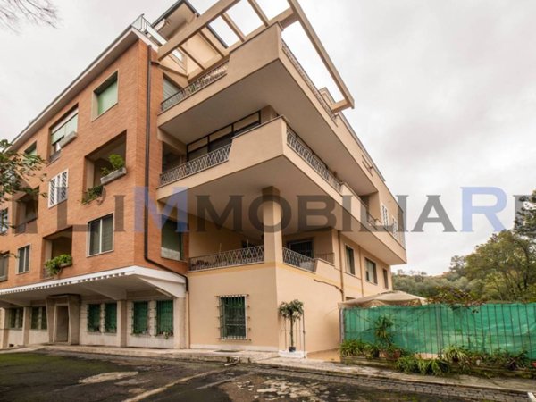 appartamento in vendita a Roma in zona Ostiense