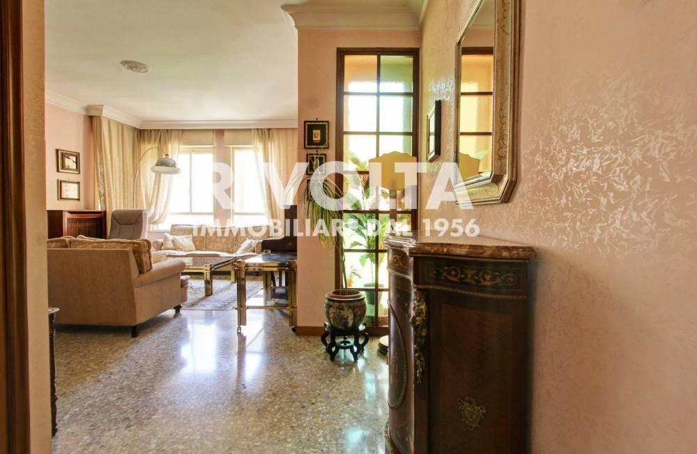 appartamento in vendita a Roma in zona Appio Claudio