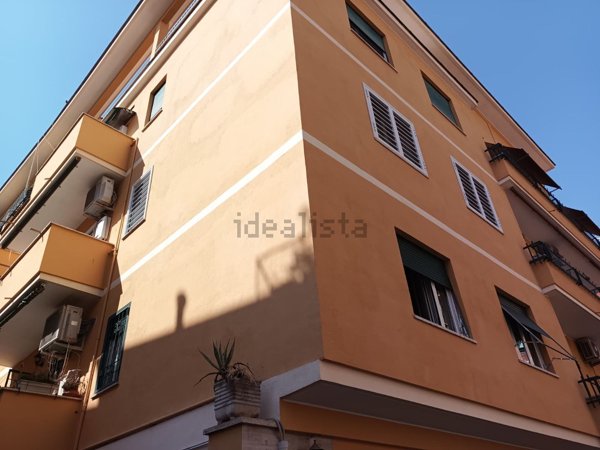 appartamento in vendita a Roma in zona Appio Latino