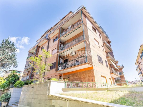 appartamento in vendita a Roma in zona Prenestino-Centocelle