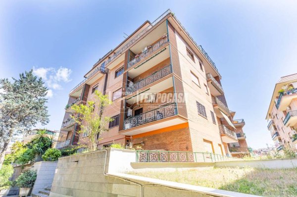 appartamento in vendita a Roma in zona Prenestino-Centocelle