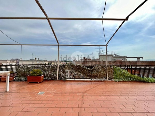 appartamento in vendita a Roma in zona Ardeatino