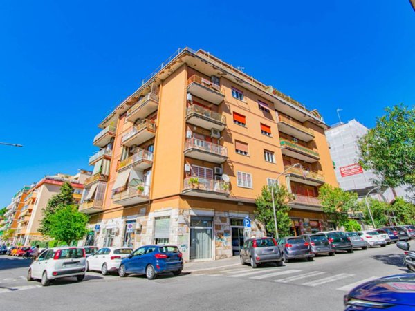 appartamento in vendita a Roma in zona Gianicolense