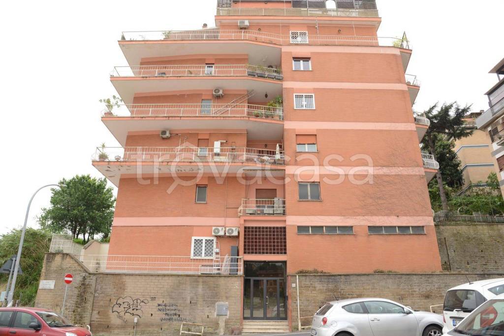 appartamento in vendita a Roma in zona Portuense