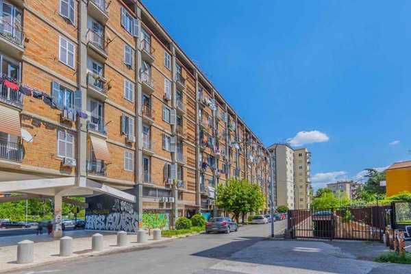 appartamento in vendita a Roma in zona Cinecittà