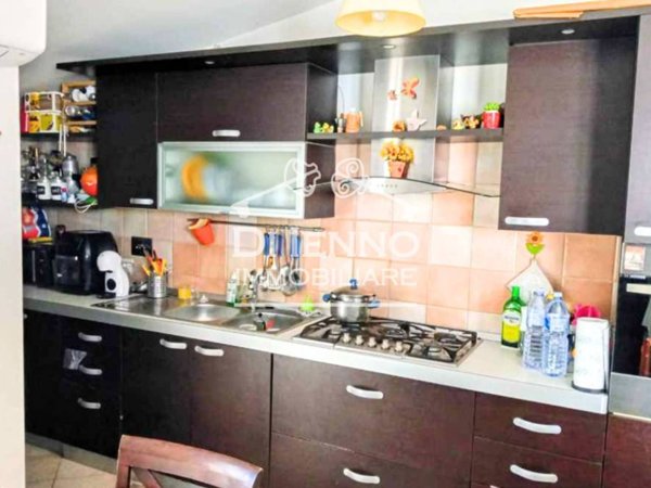 appartamento in vendita a Roma in zona Valle Muricana