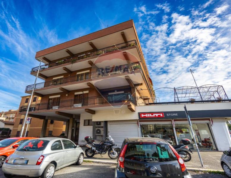appartamento in vendita a Roma in zona Alessandrino