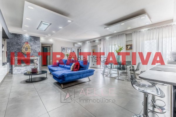 appartamento in vendita a Roma in zona Axa