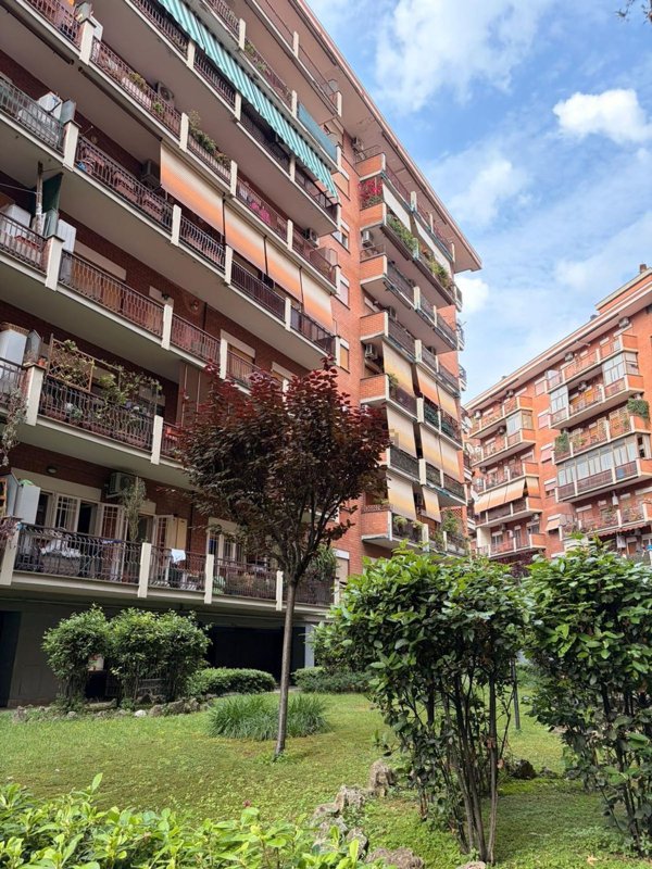 appartamento in vendita a Roma in zona Collatino
