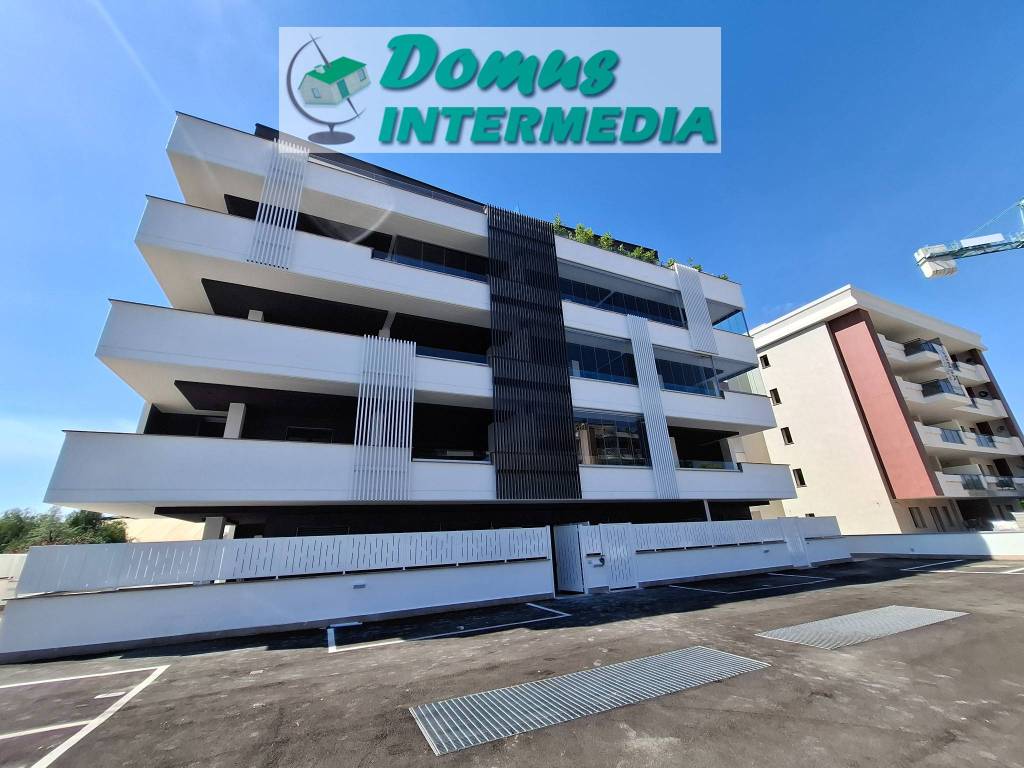 appartamento in vendita a Roma in zona Mezzocammino