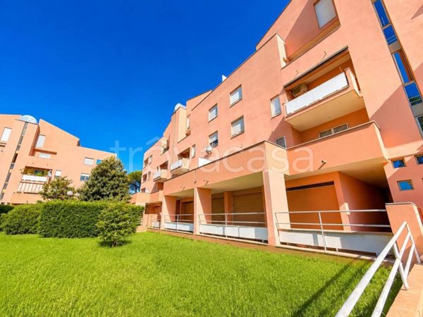 appartamento in vendita a Roma in zona Dragoncello