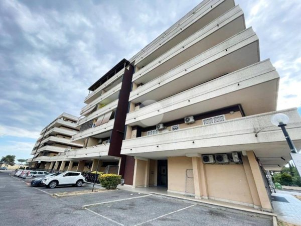appartamento in vendita a Roma in zona Ponte di Nona