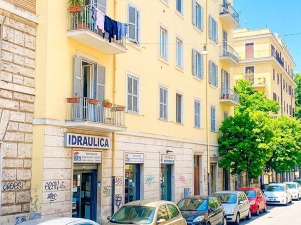 appartamento in vendita a Roma in zona Appio Latino