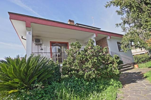 casa indipendente in vendita a Roma in zona Ottavia