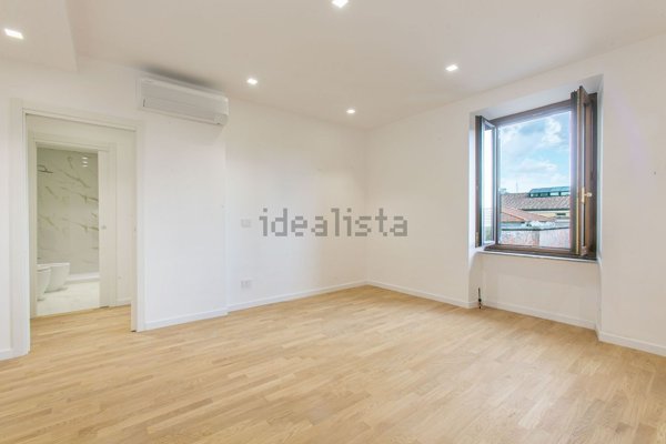 appartamento in vendita a Roma in zona Castro Pretorio