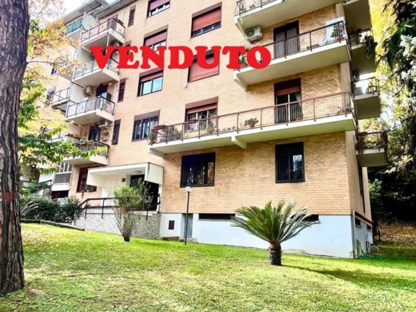 appartamento in vendita a Roma in zona Monte Sacro/Talenti