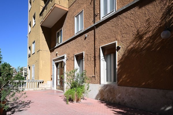 appartamento in vendita a Roma in zona Gianicolense