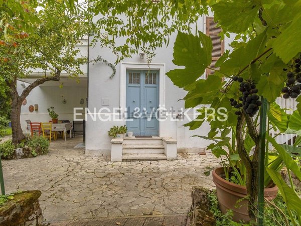 casa indipendente in vendita a Roma in zona Monte Sacro/Talenti