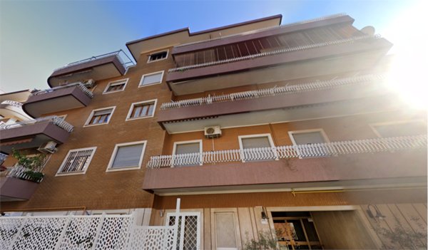 appartamento in vendita a Roma in zona Prenestino-Labicano