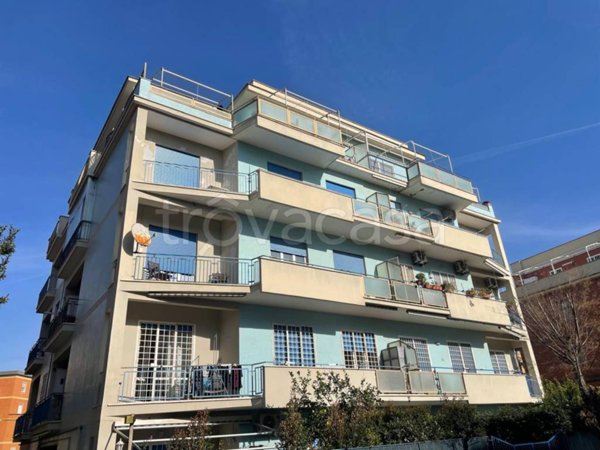 appartamento in vendita a Roma in zona Ostia