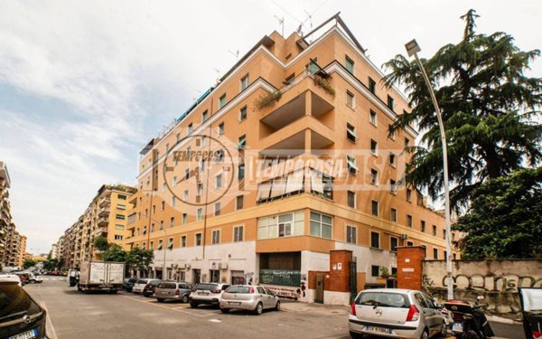 appartamento in vendita a Roma in zona Tuscolano
