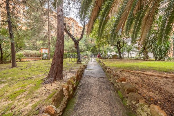 appartamento in vendita a Roma in zona Monte Sacro/Talenti