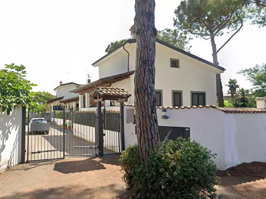 appartamento in vendita a Roma in zona Infernetto