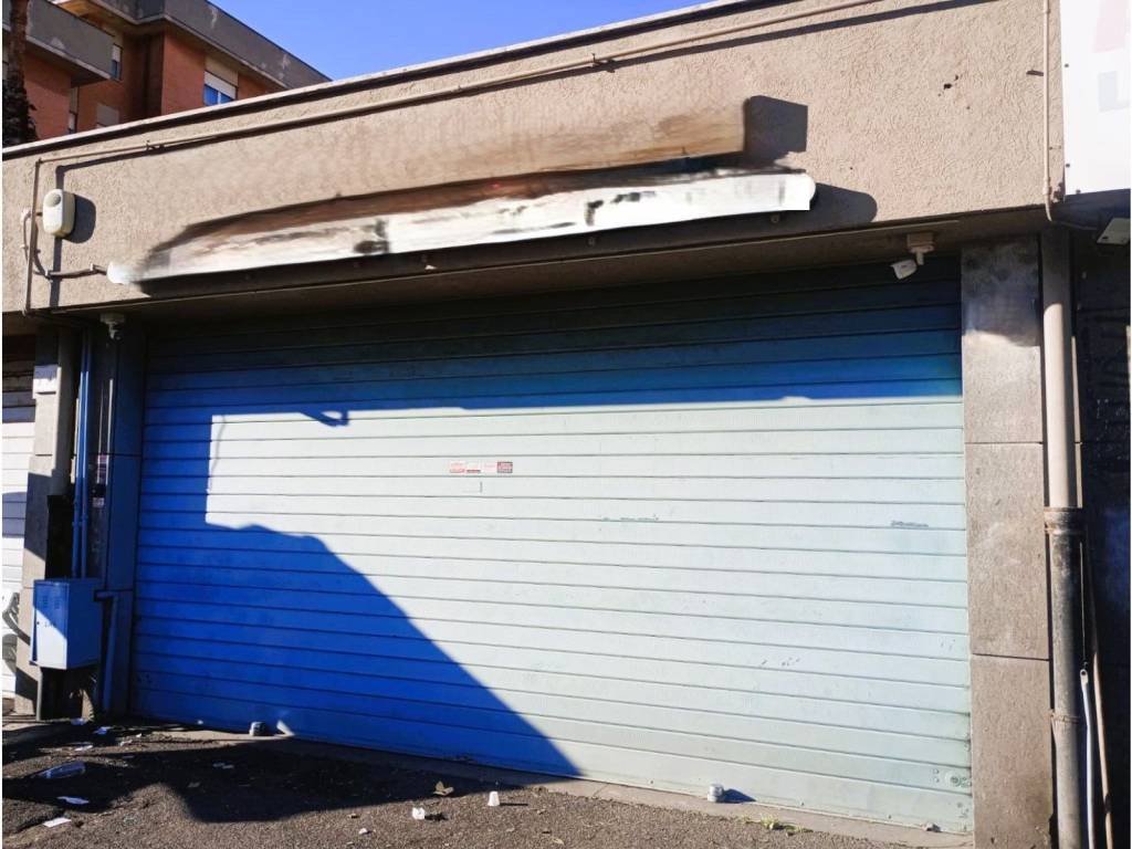 negozio in vendita a Roma in zona Ostia