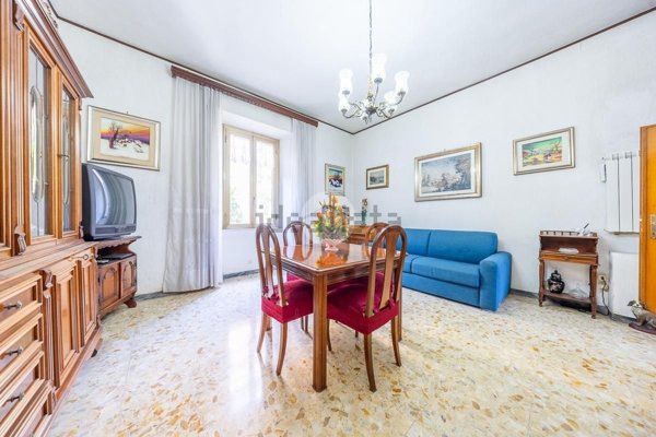 appartamento in vendita a Roma in zona Appio Latino