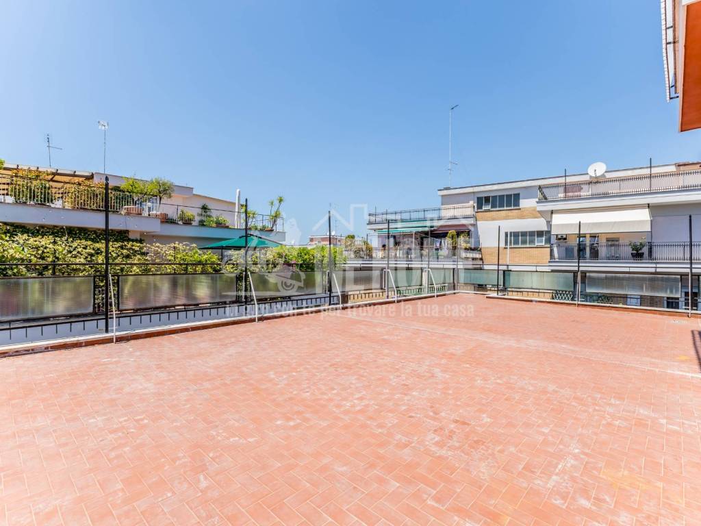 appartamento in vendita a Roma in zona Gianicolense